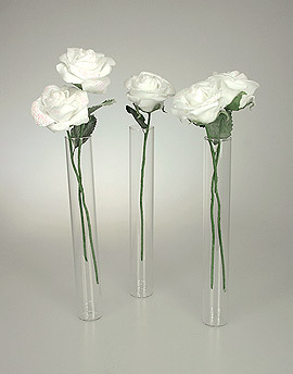 petites roses artificeilles blanches