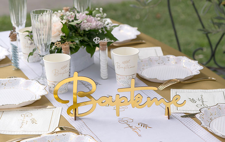 https://www.mariage.fr/shop/photos/bapteme-bois-dore-centre-table.jpg