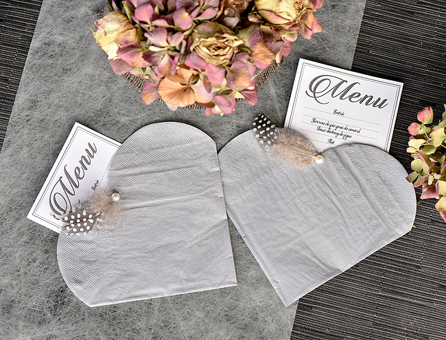 Nappe carrée gris argent 100% polyester pour mariage et receptions